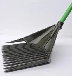 Golden Gark Multihark - Voor Harken, Scheppen En Zeven - Per Stuk – Groen 8 Golden Gark Multihark - Voor Harken, Scheppen En Zeven - Per Stuk – Groen -Tuinartikelen Winkel 1136x1200